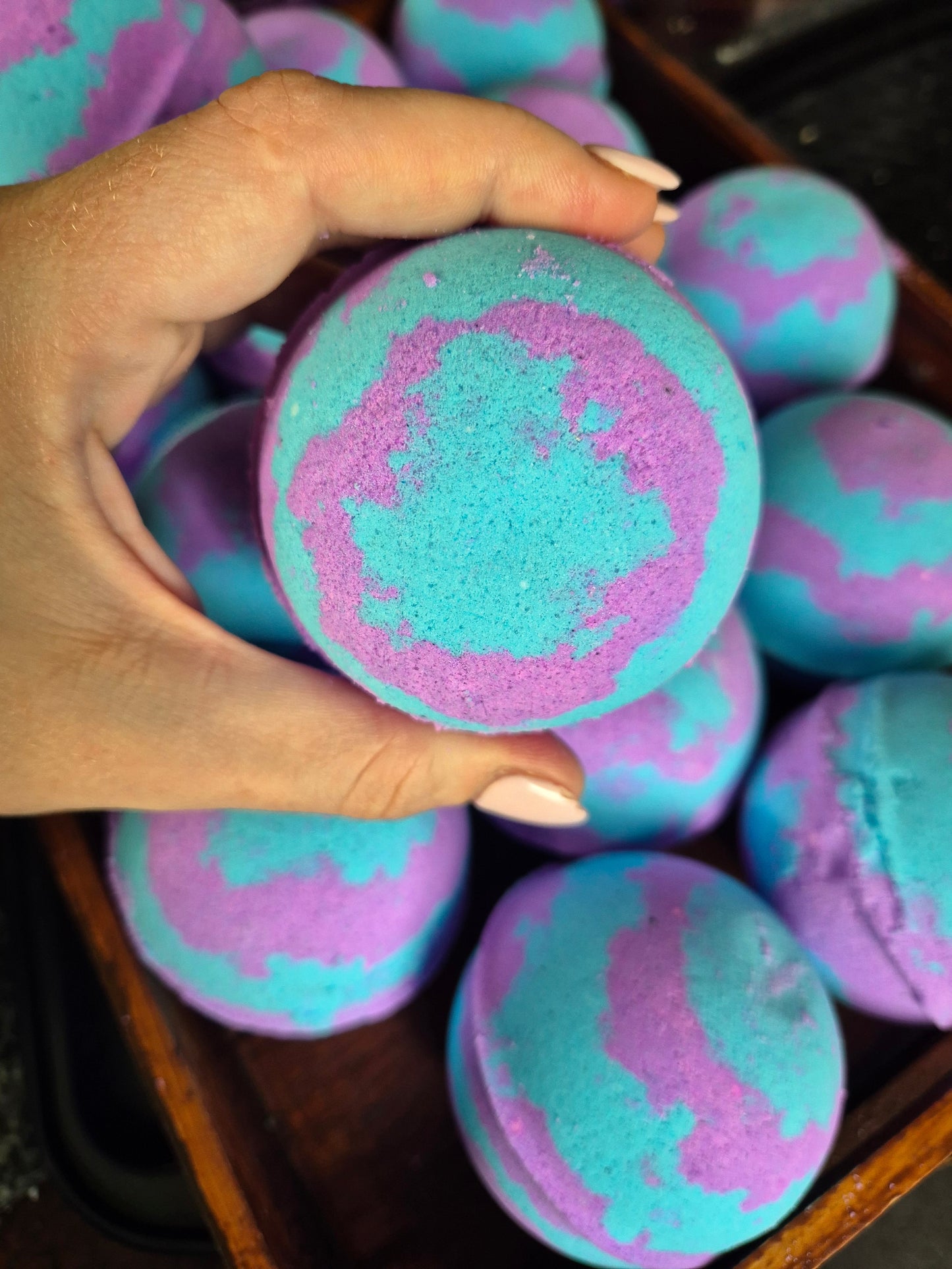 Flashing Light Bath Bomb