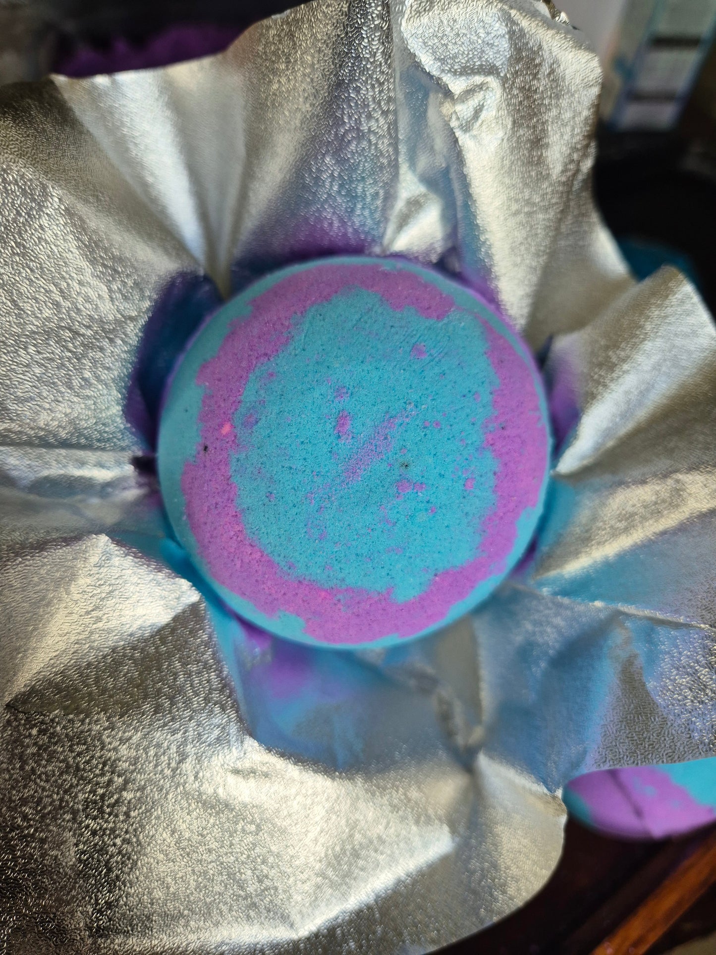 Flashing Light Bath Bomb